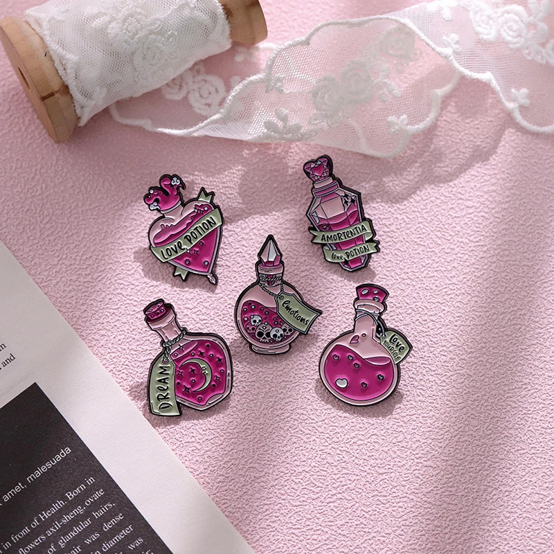 4-6pcs/set Enamel Pins Custom Ghost Spooky Boo Frog Bad Witch Club Punk Goth Brooches Lapel Badges Jewelry Gift for Friends