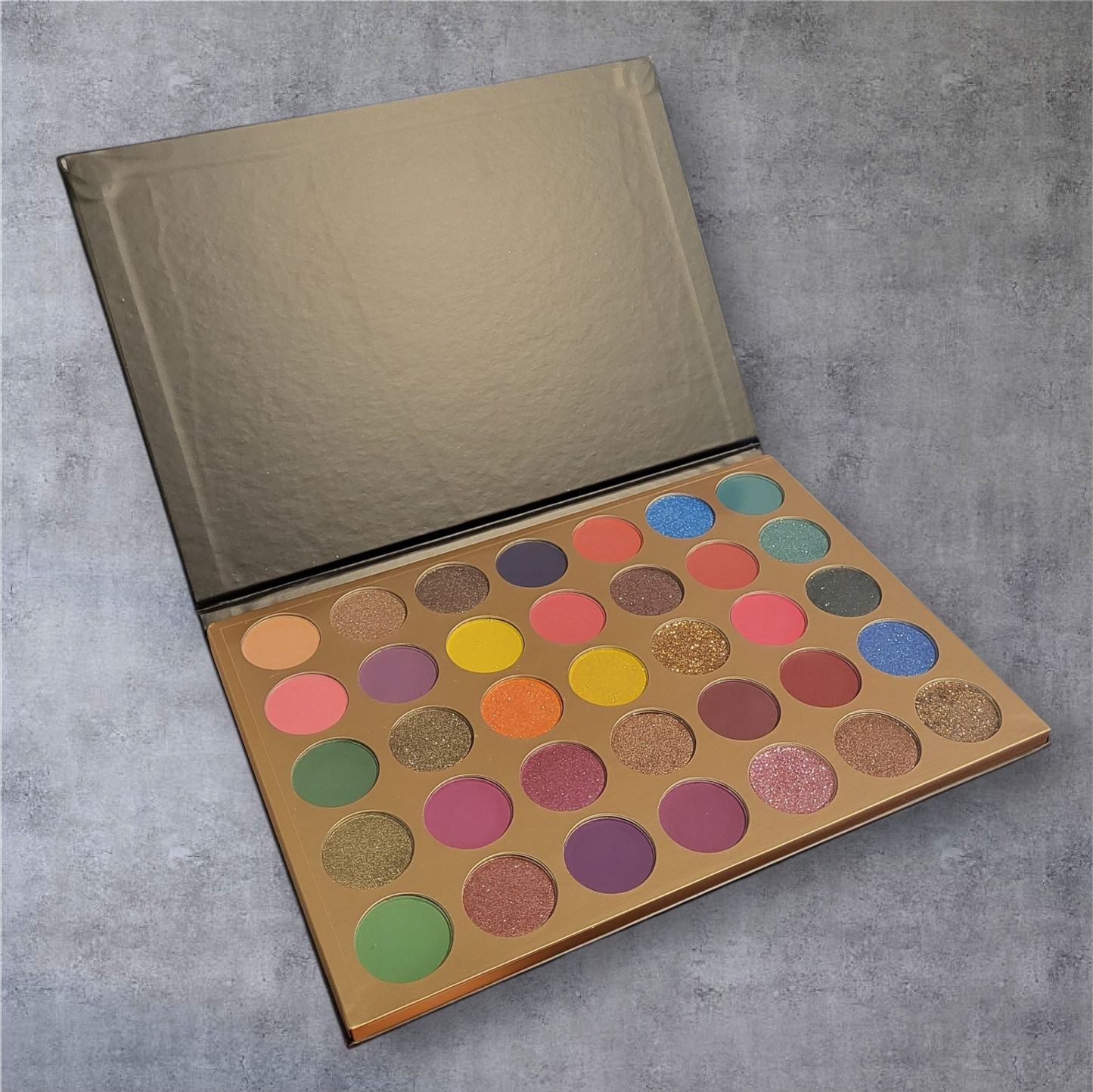 Touch of Sno Eyeshadow Pallette