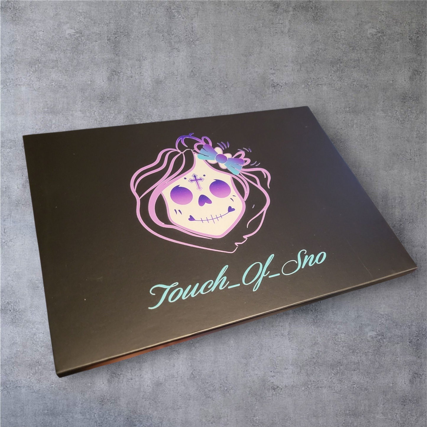 Touch of Sno Eyeshadow Pallette